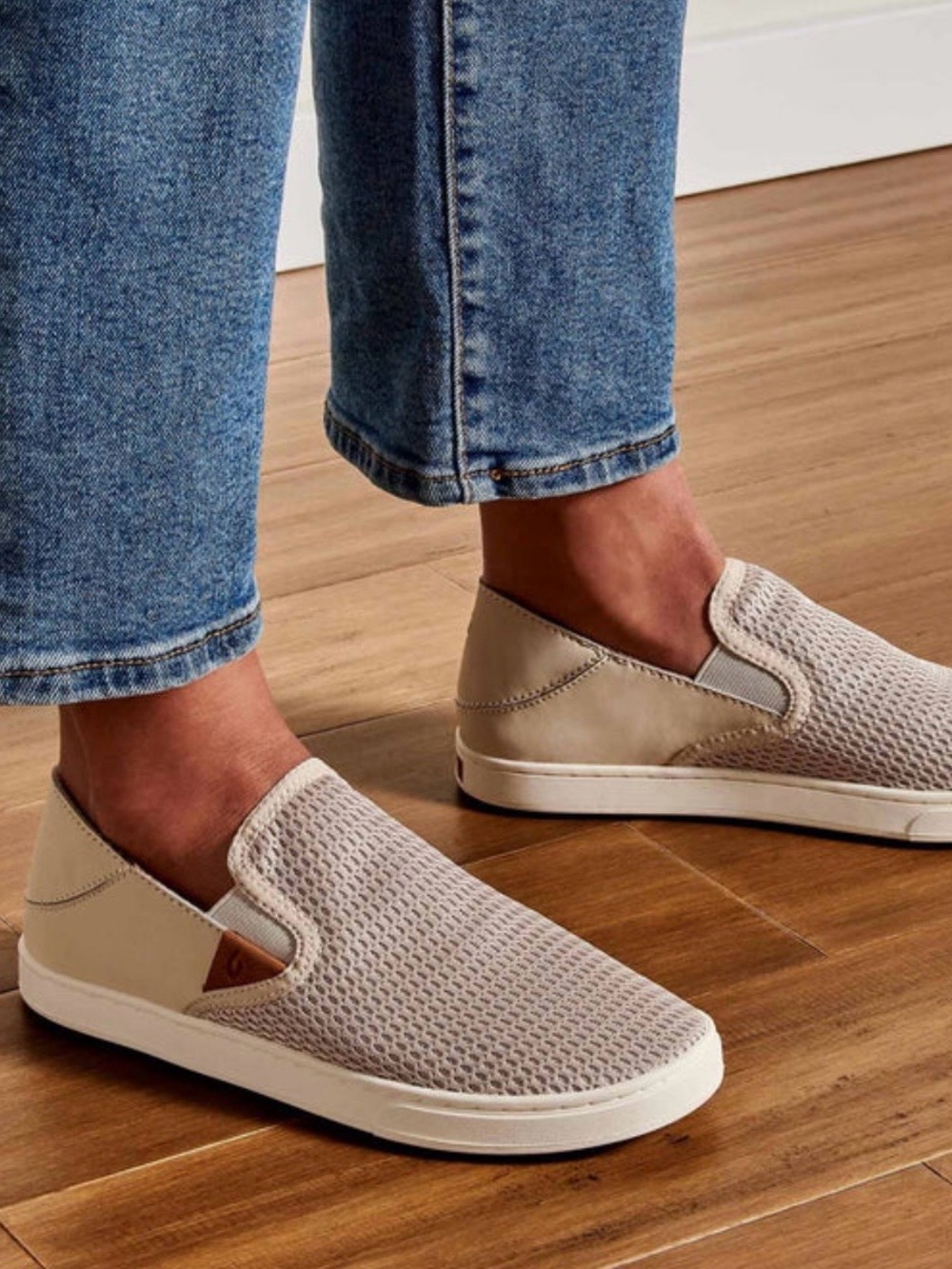 OluKai Pehuea Slip-On Sneakers Womens Size 9